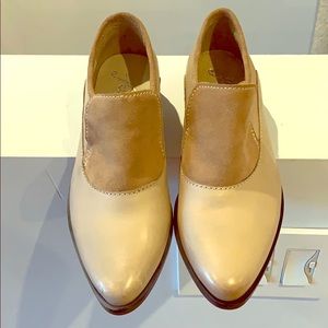 Free People flats. Beautiful all leather flats